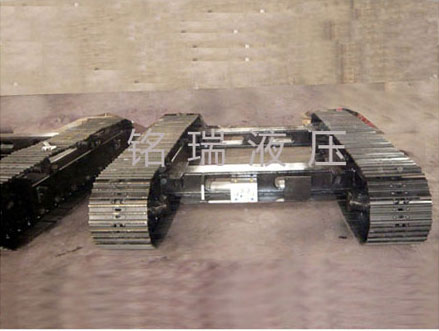 140鋼制履帶底盤(pán)